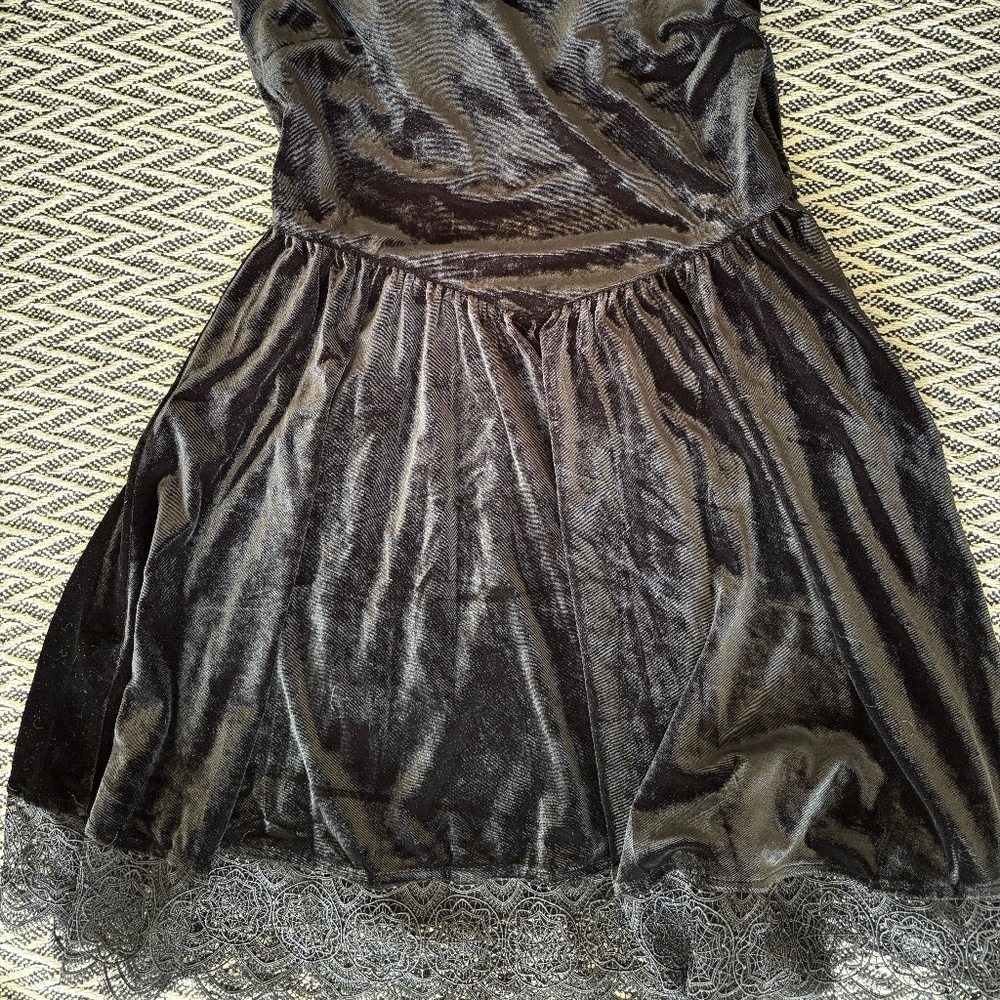Black velvet dress